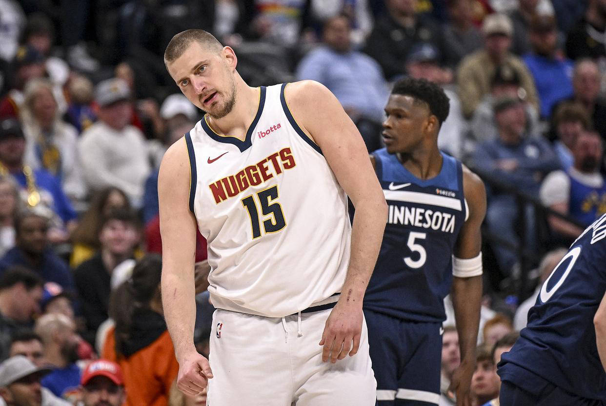 关于体坛巨星崭露头角，傲视群雄的信息