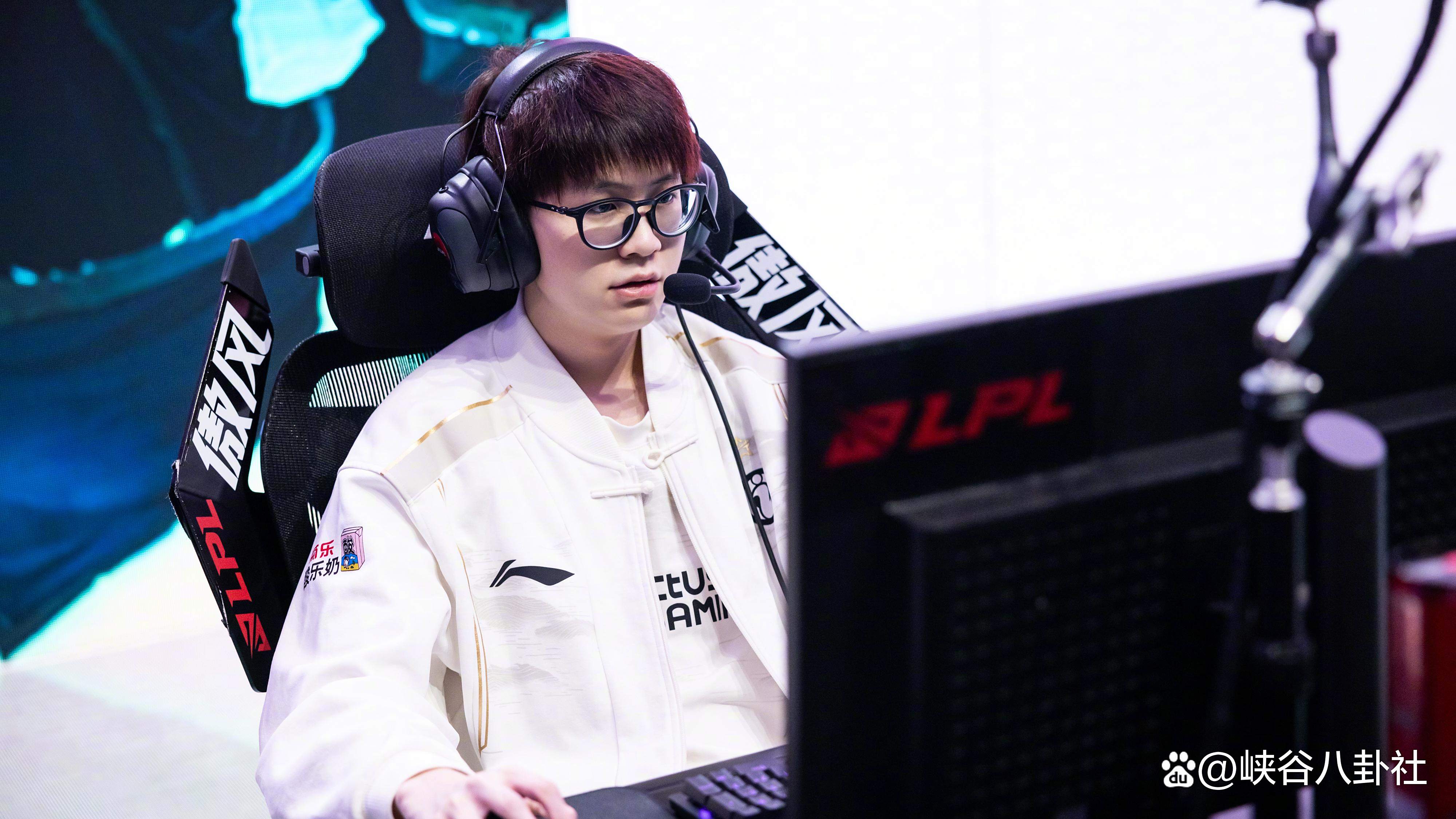  Rookie赛事官方发布出色防守新规，巴塞罗那争议不断！